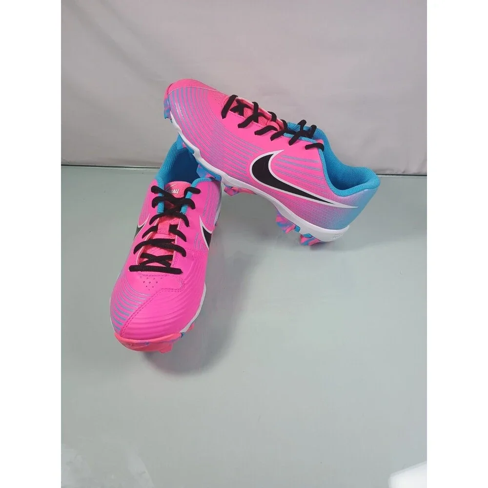 Nike fastflex cleats Size US  5.5y